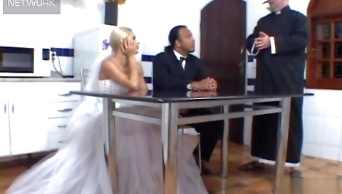 Blonde slut gets banged from behind