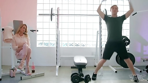 Mas tracks and aley grop