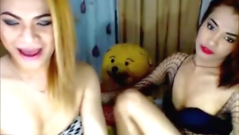 Hot blonde gets fucked and creampied by her boyfriend