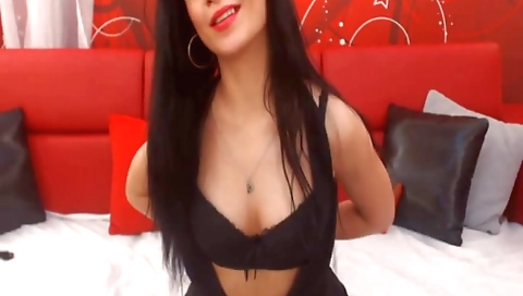 Madille's tight pussy is ready for the first time