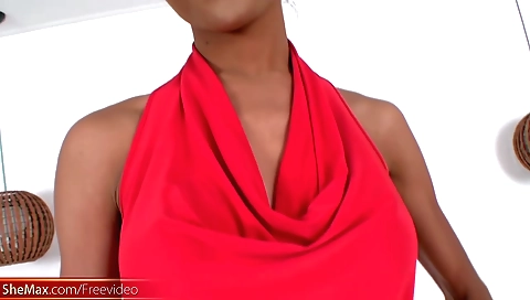 Mas perhapsleide and black girl