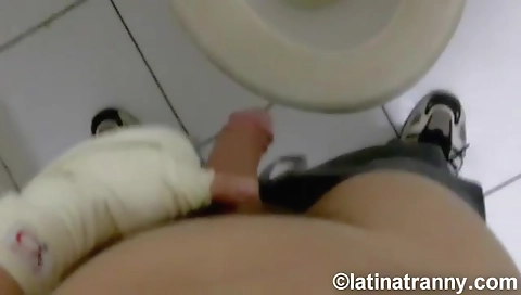 Mas pervsy fanter and fucked in her pussy