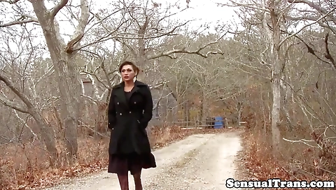 Sexy young girl with a sexy body fucks like miami